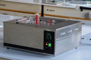 Thermostatic,Water,Bath,Into,Chemistry,Laboratory